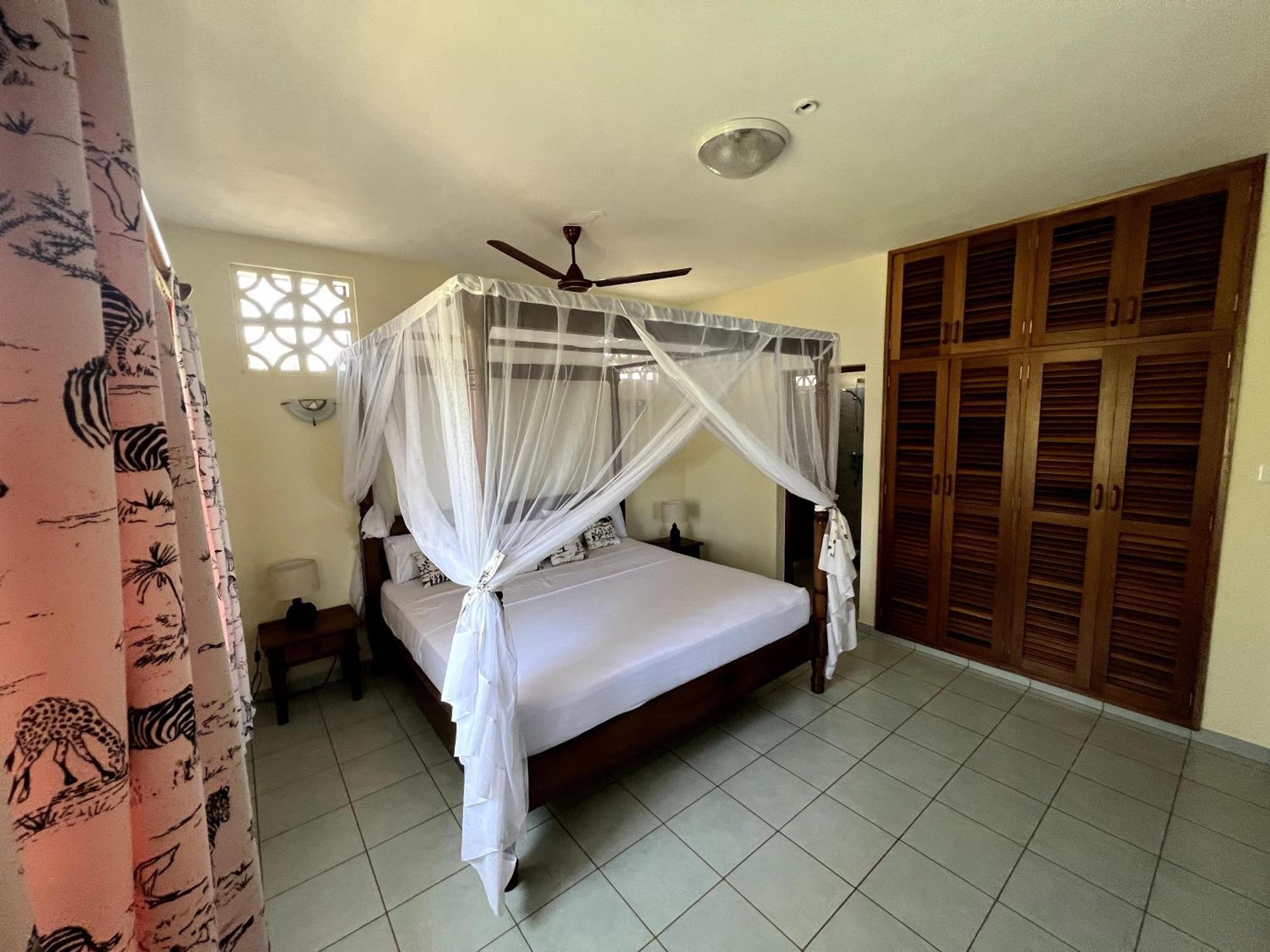 Paradiesische Villa Maisha Mazuri Mit Pool. Terrasse Und Personal Diani Beach Kültér fotó