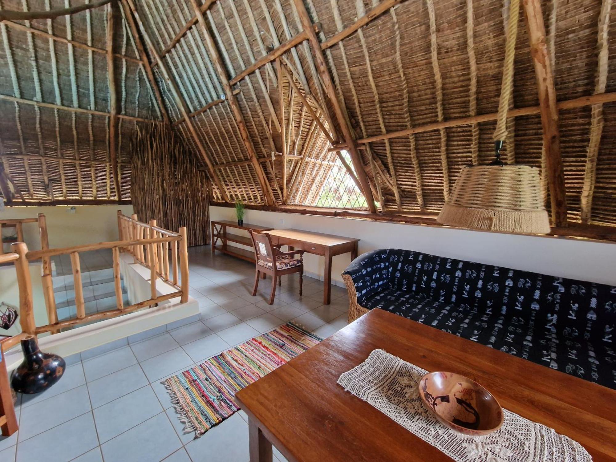 Paradiesische Villa Maisha Mazuri Mit Pool. Terrasse Und Personal Diani Beach Kültér fotó